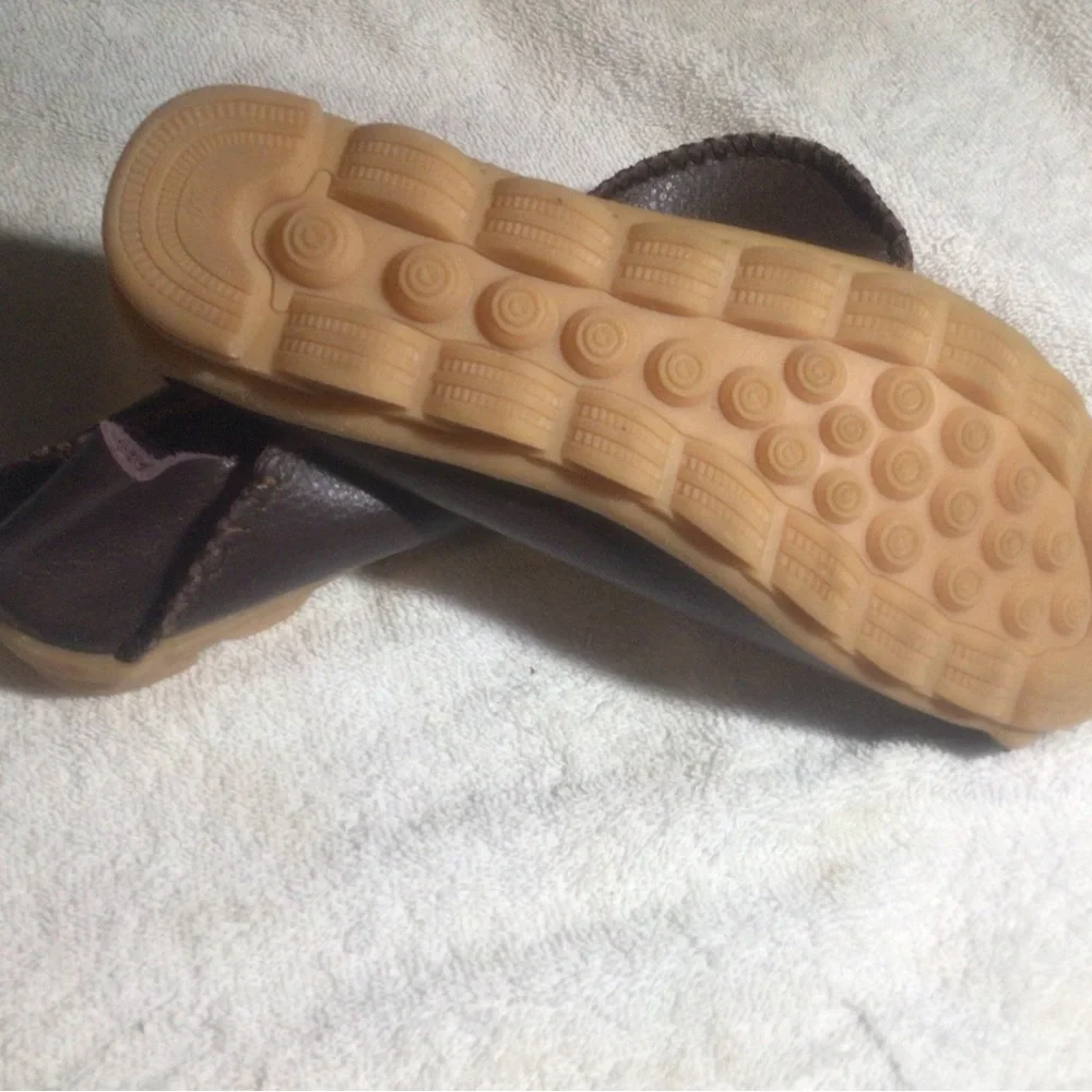 Shoe - Picture 3 of 3